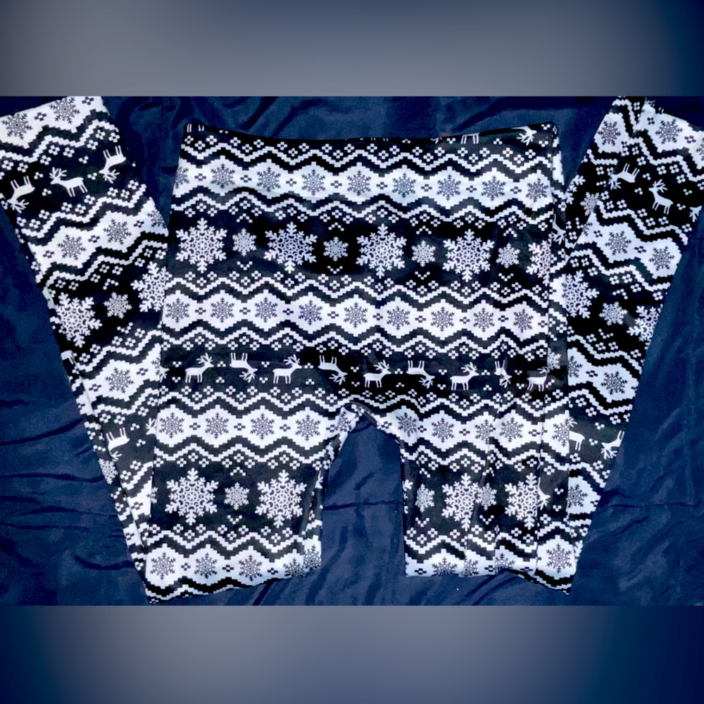 Kids leggings size S/M.